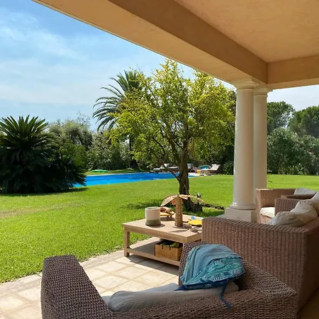 Bonaventure Villa *